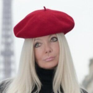 Made in FRANCE beret red felt wool.  France Montgolfieres hot air balloon Paris